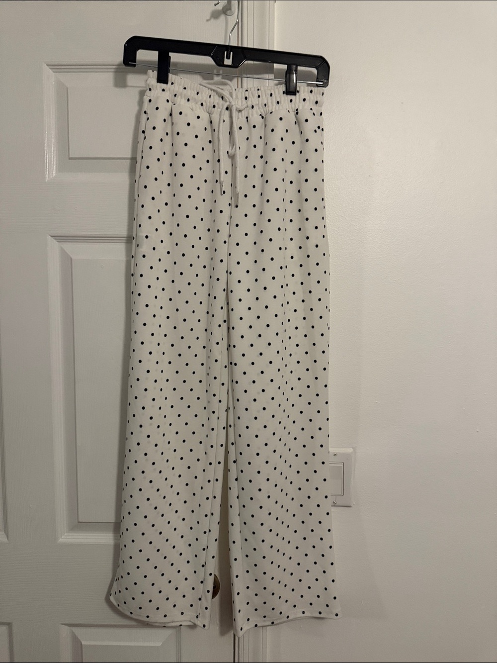 White Wide-Leg Polka Dot Pants